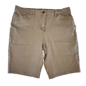 Chicos Bermuda Shorts 1 Womens M 8 Beige Khaki mid Rise Classic Neutral Stretch